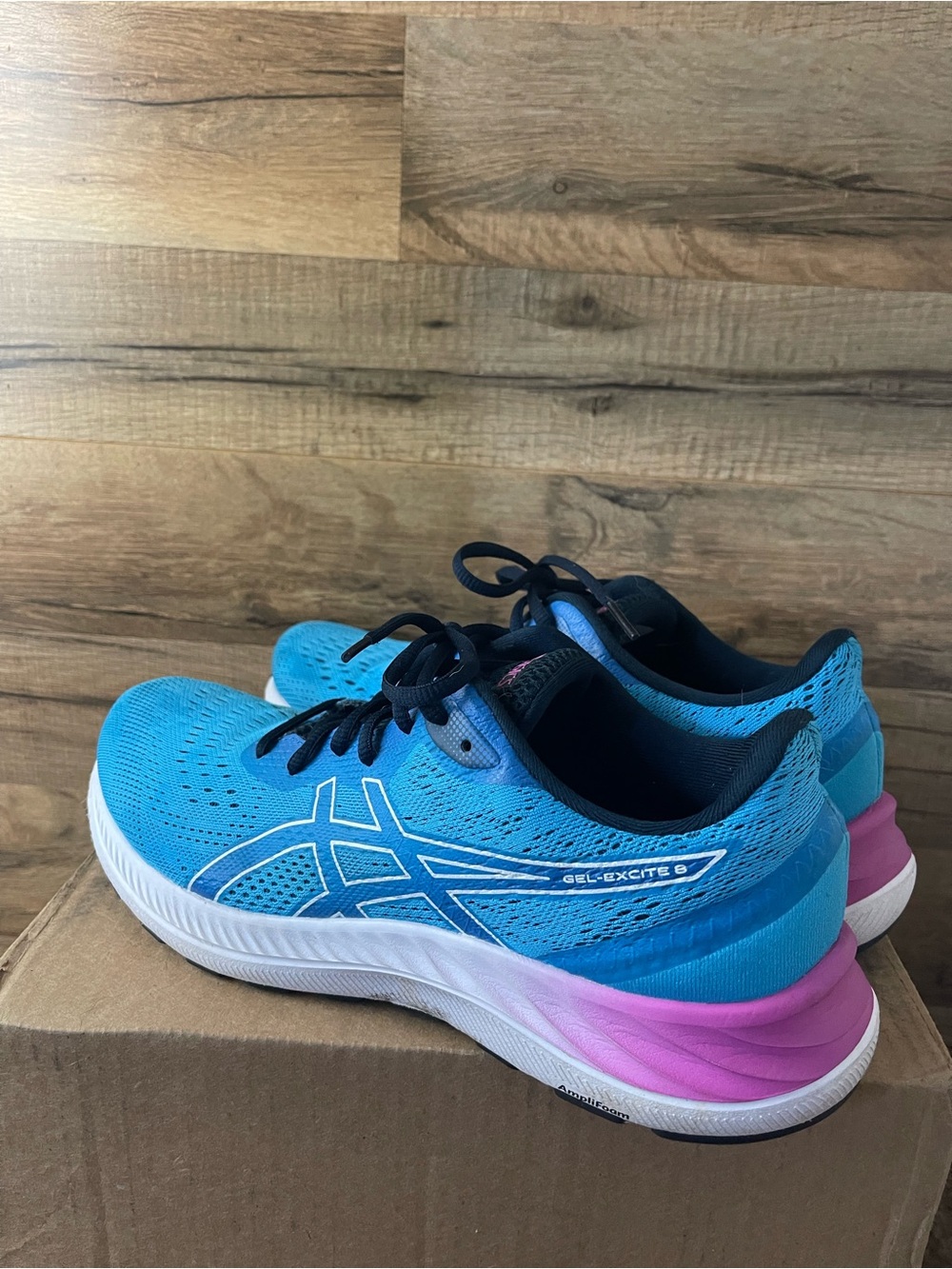 Asics Gel Excite 8 Womens Size 10.5 Aqua Blue Athletic Running Shoes